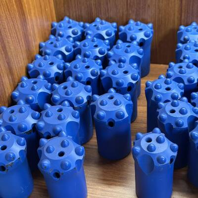 7 11 12 Grade Conic Button Drill Bits Rock Drilling Tools voor de steengroeve en mijnen
